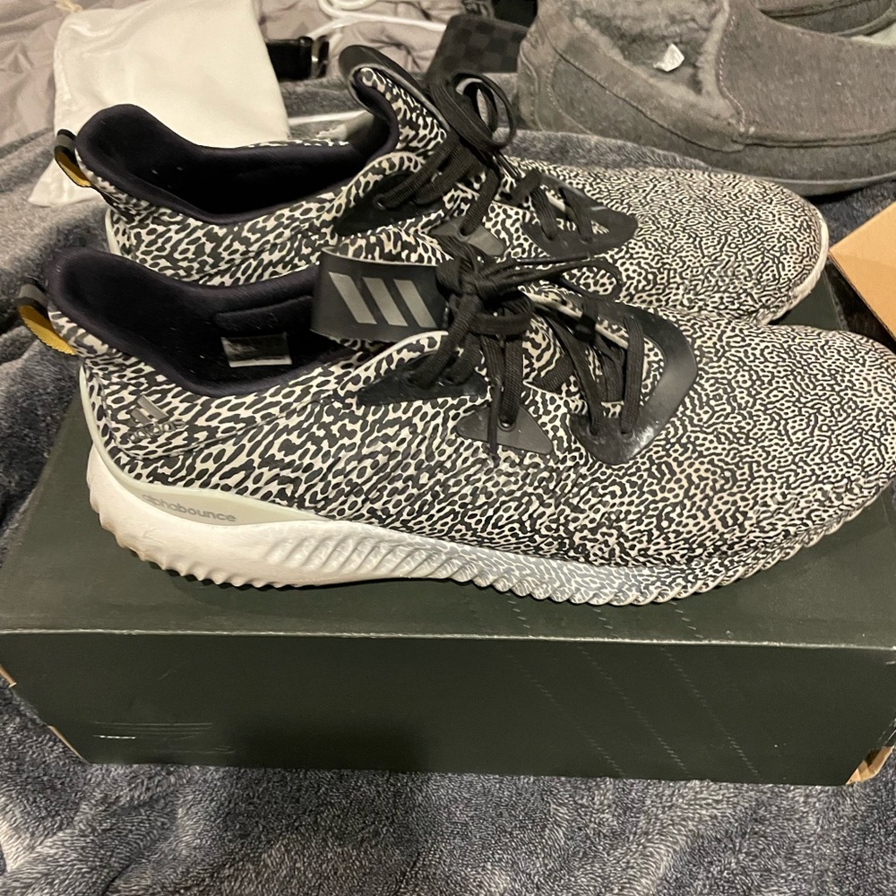 Adidas Alpha Bounce